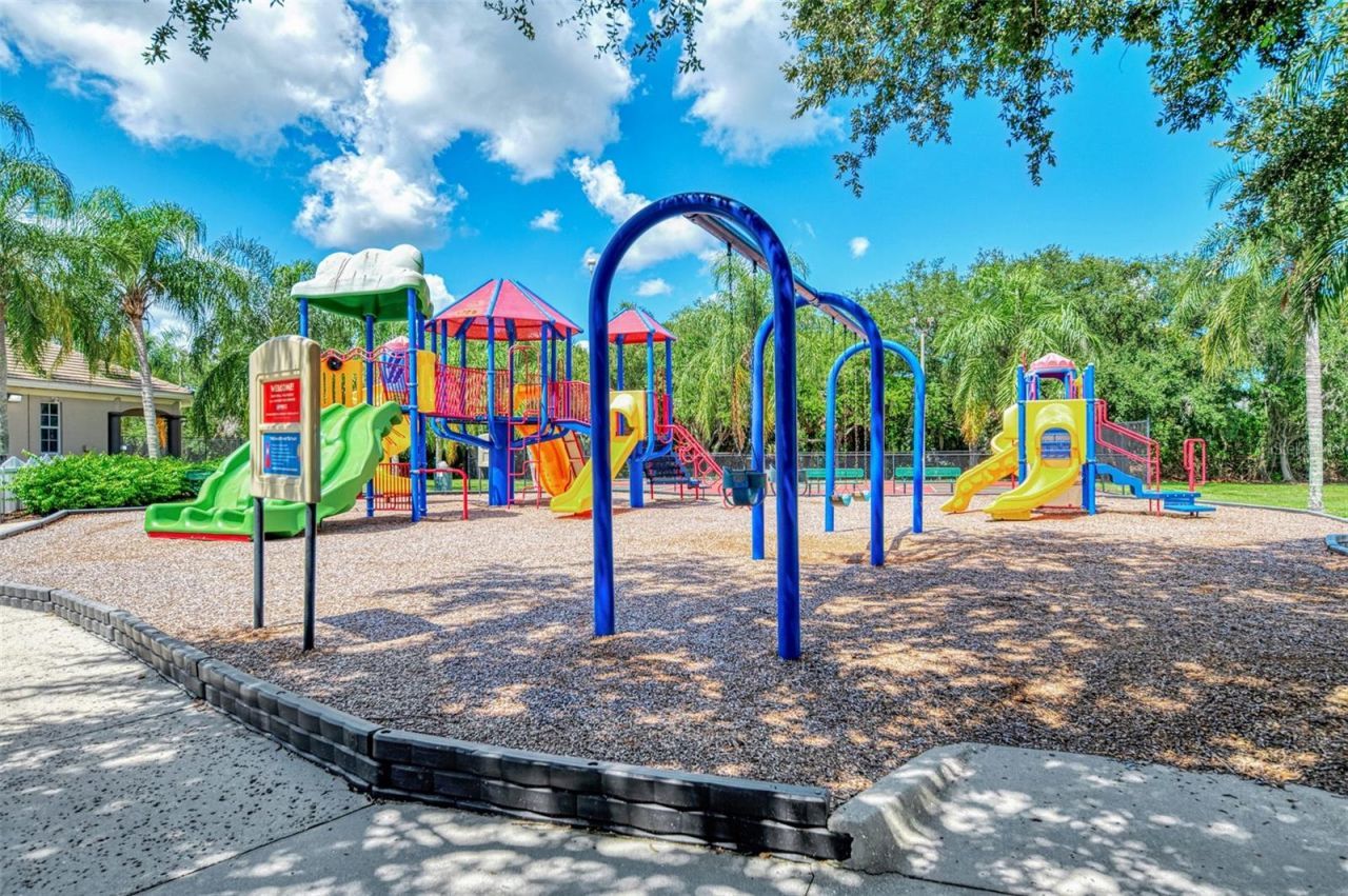 708 Rosemary Circle , Bradenton, FL 34212 Photo