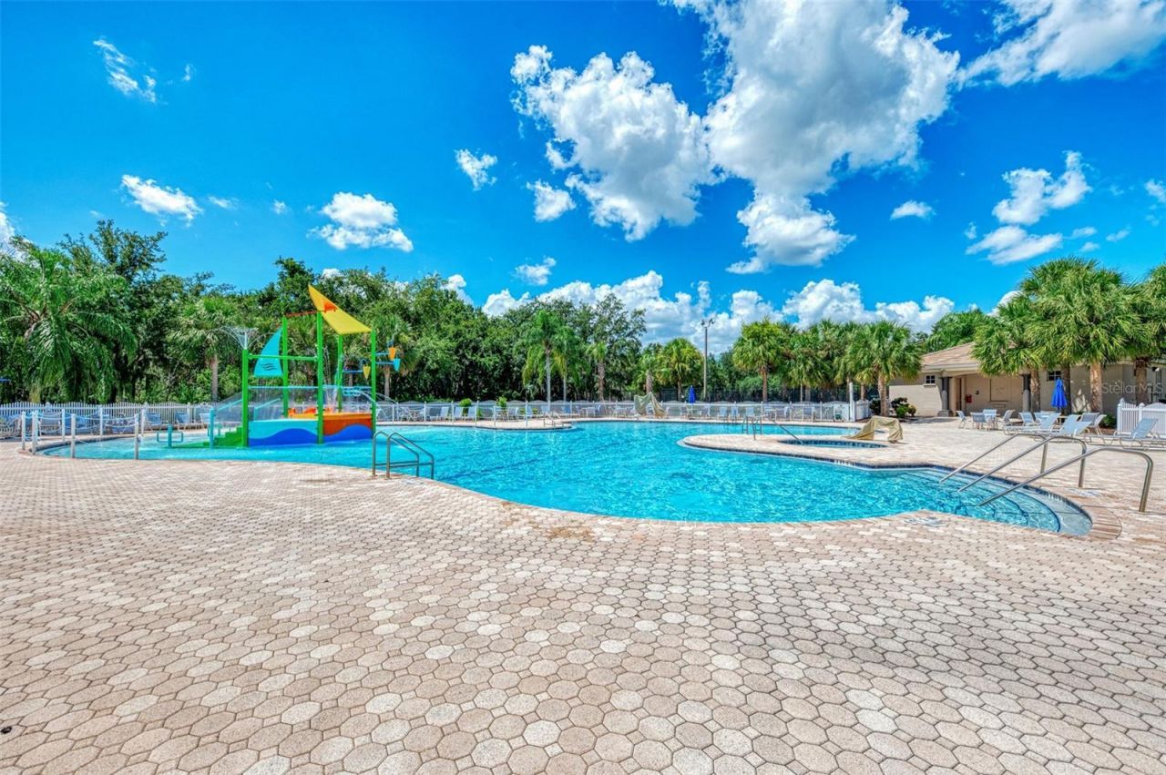 708 Rosemary Circle , Bradenton, FL 34212 Photo