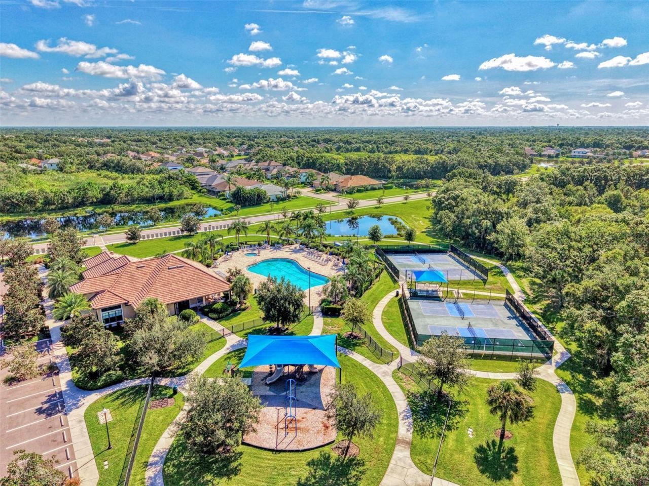 708 Rosemary Circle , Bradenton, FL 34212 Photo