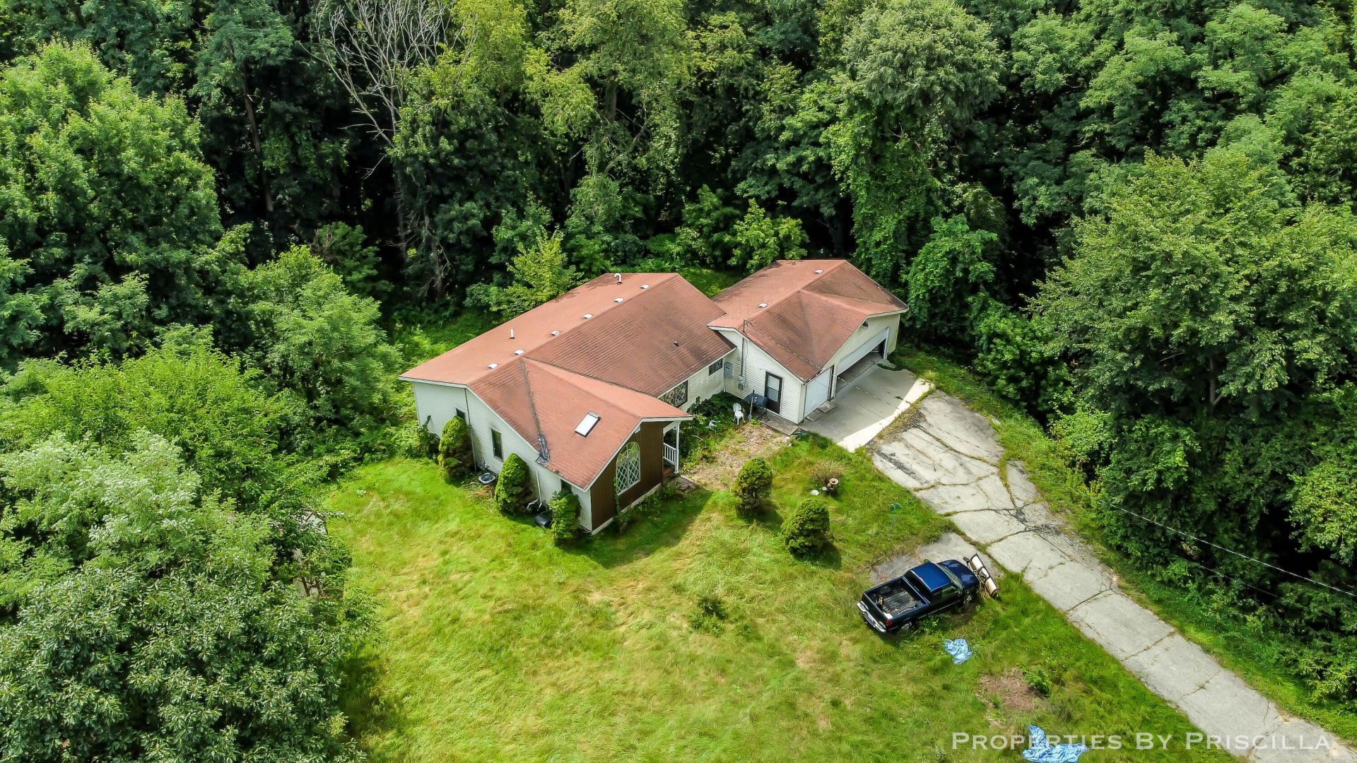 9284 Pine Island Drive Ne, Sparta, MI 49345 Main Photo