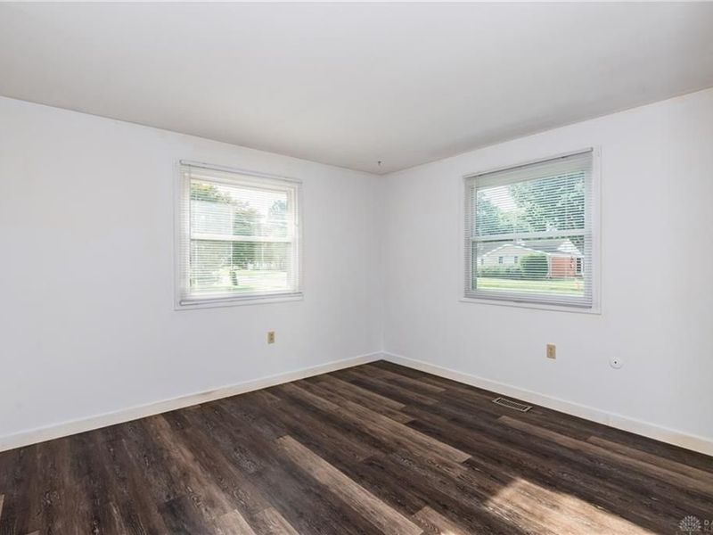703 W Washington Street, New Carlisle, OH 45344 Photo 16