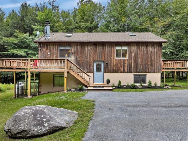 307 Bobillen Drive , Jewett, NY 12444