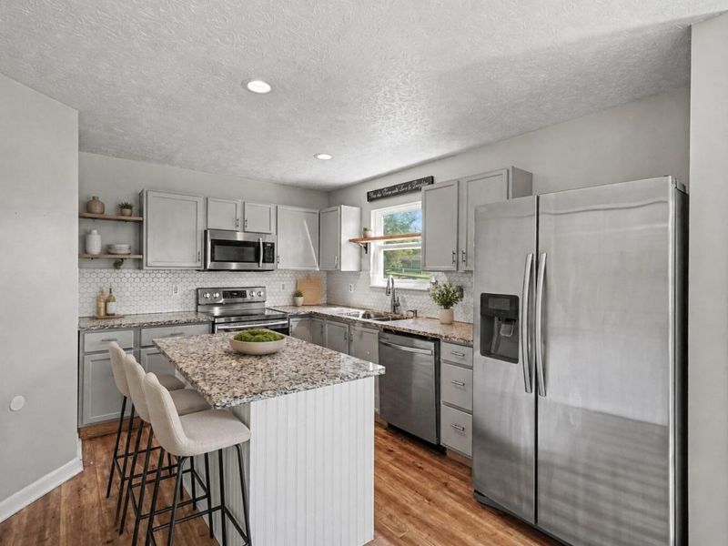 966 Surfridge Drive, Hebron, KY 41048 Photo 8