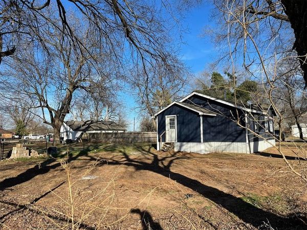 517 NE 5th Street, Lexington, OK 73051