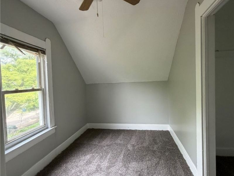 7205 Lawn Avenue, Cleveland, OH 44102 Photo 19