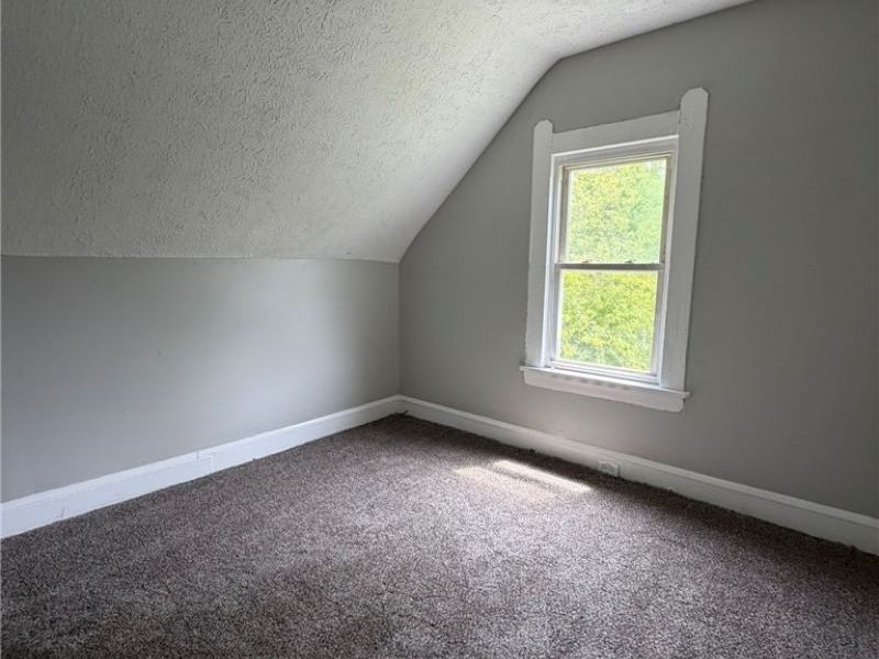 7205 Lawn Avenue, Cleveland, OH 44102 Photo 22