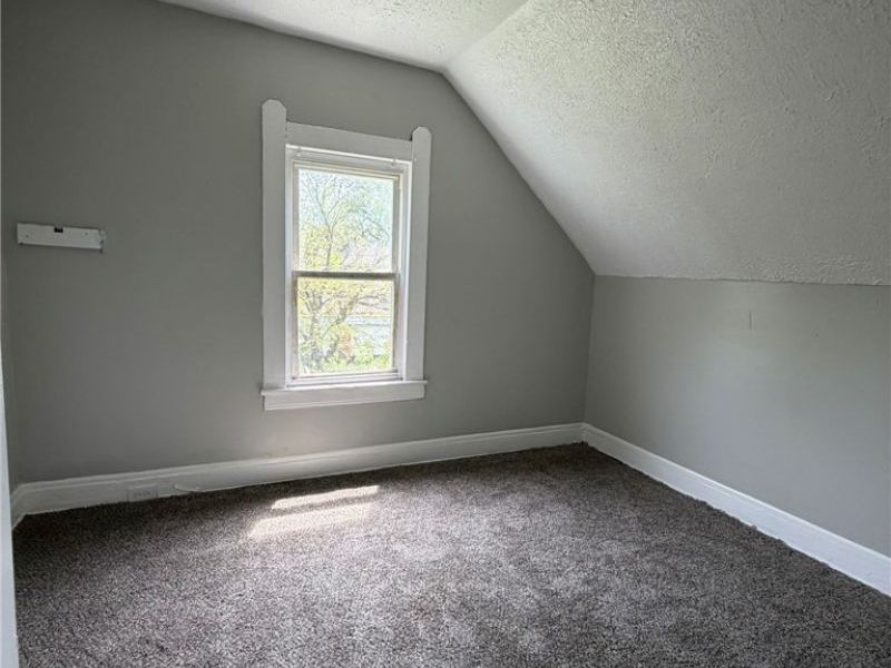 7205 Lawn Avenue, Cleveland, OH 44102 Photo 23