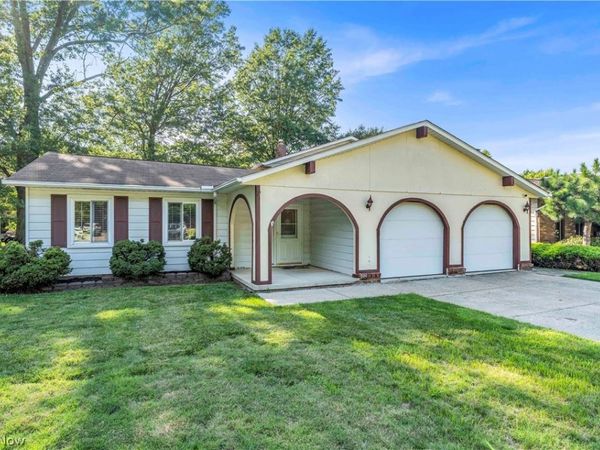 23694 Samuel Drive , Euclid, OH 44143