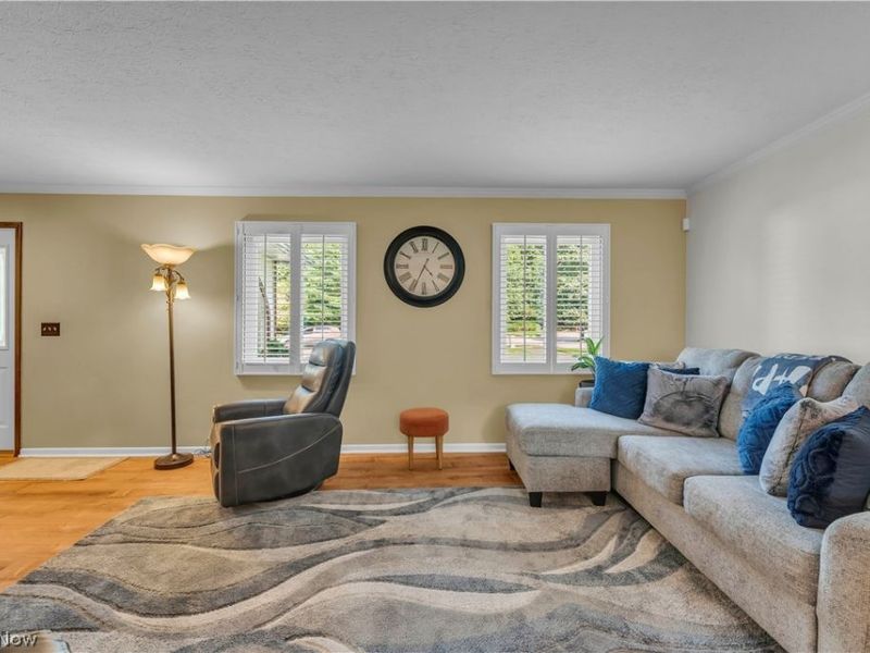 23694 Samuel Drive, Euclid, OH 44143 Photo 9