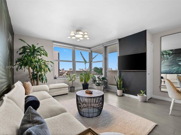 2899 Collins Ave , Unit 1624, Miami Beach, FL 33140