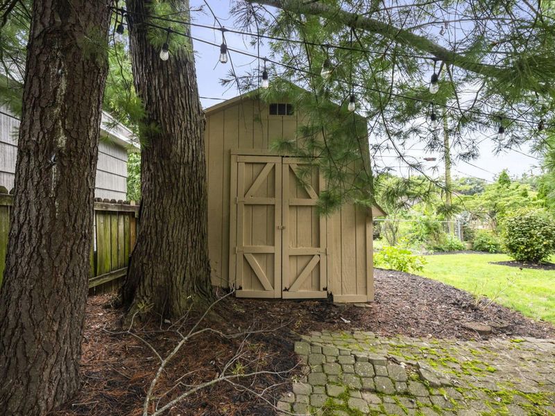 285 Beverly Place, Worthington, OH 43085 Photo 32