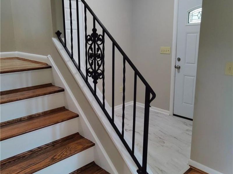 1016 Deer Creek Circle, West Carrollton, OH 45449 Photo 7