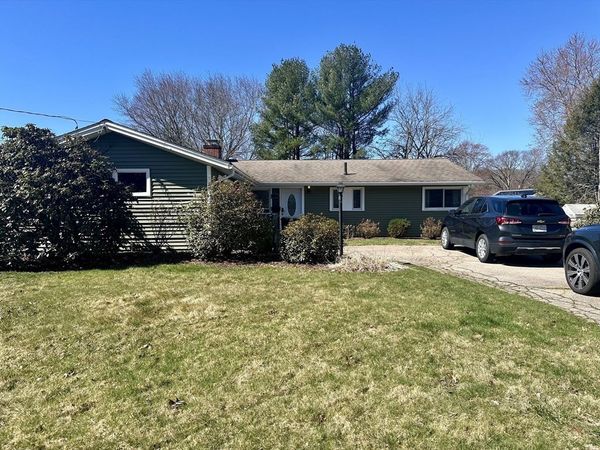 220 Beacon St, Framingham, MA 01701