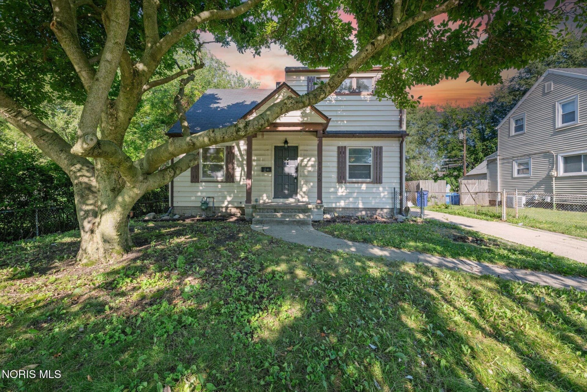 1125 Searles Road, Toledo, OH 43607 Main Photo