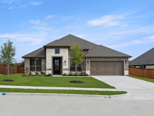 911 Allegro Avenue, Forney, TX 75126