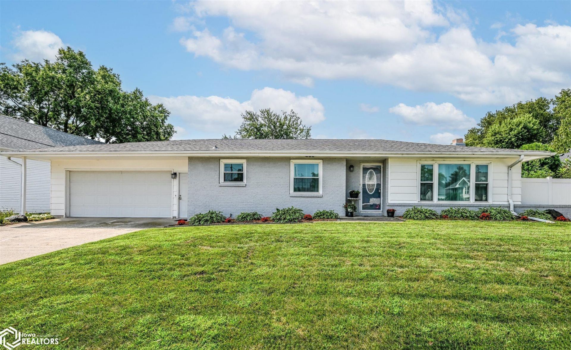 54 3rd Street, Woodbine, IA 51579 Main Photo