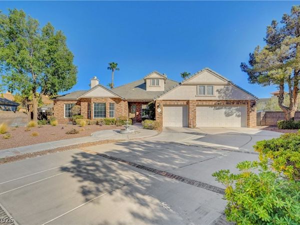 2308 Trident Maple Street, Las Vegas, NV 89117
