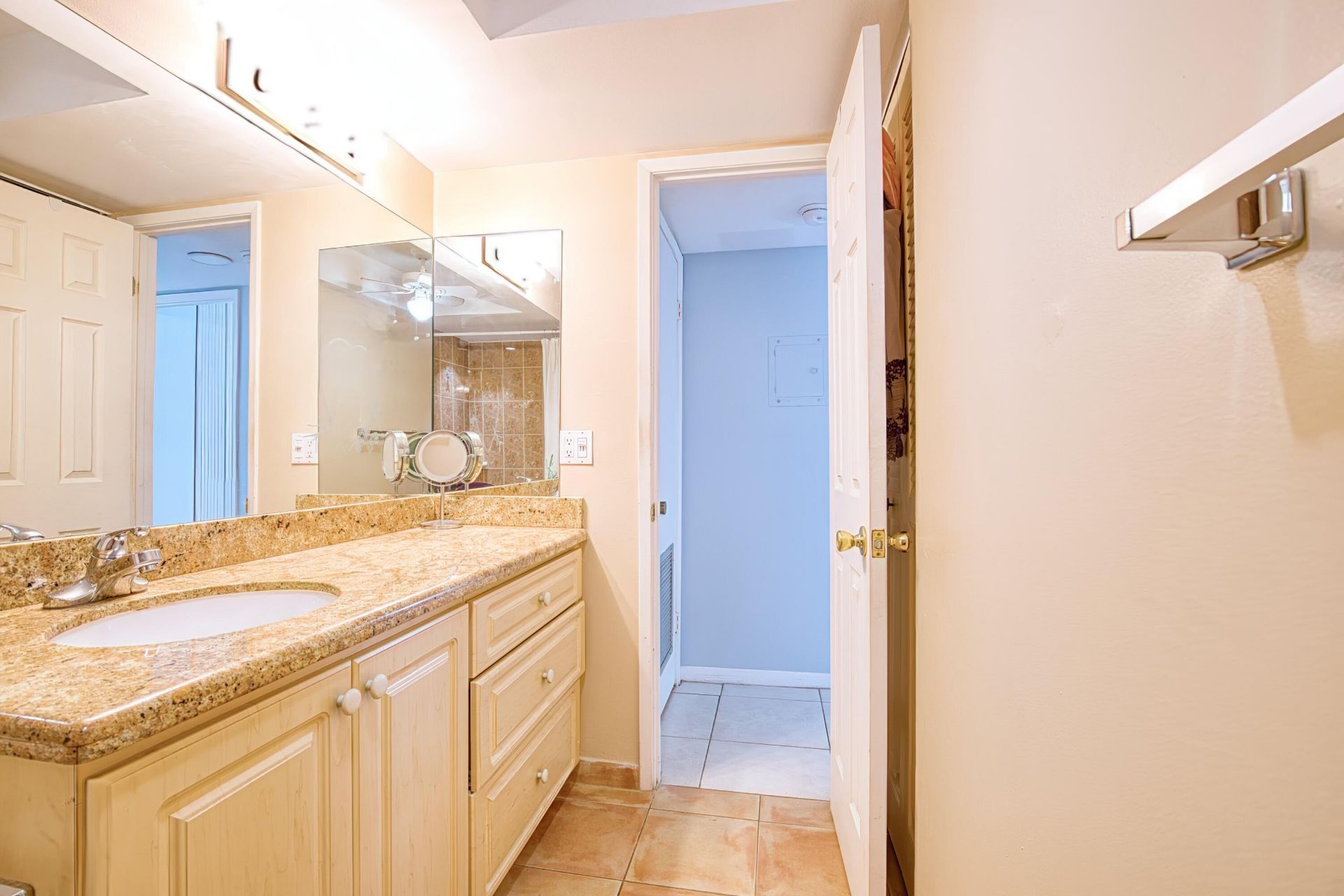 111 Briny Avenue, Unit 27-12, Pompano Beach, FL 33062 Photo