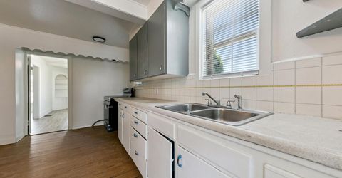 1002 S Arlington Avenue, Reno, NV 89509 Photo