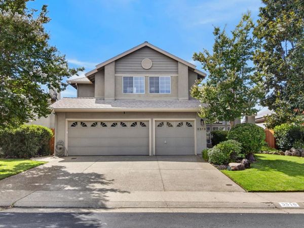 3316 Zircon Dr, Rocklin, CA 95677