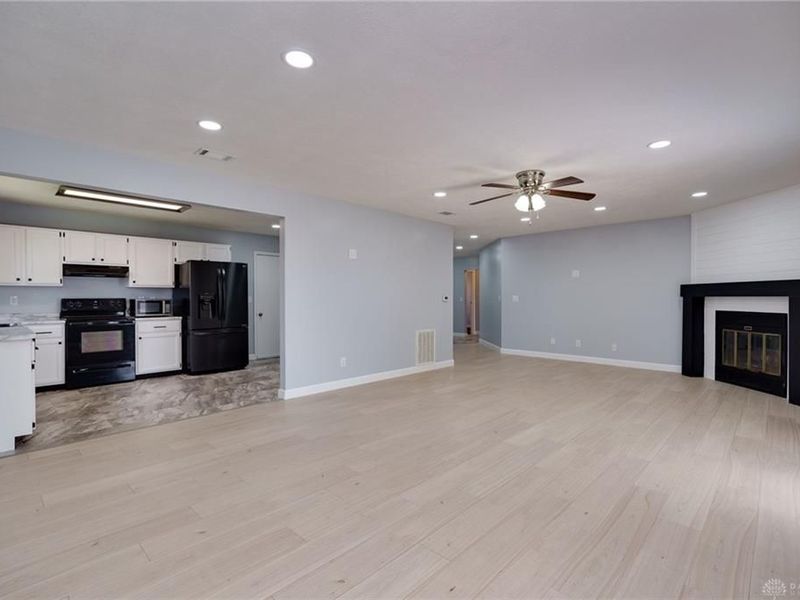 6214 Shull Road, Huber Heights, OH 45424 Photo 11