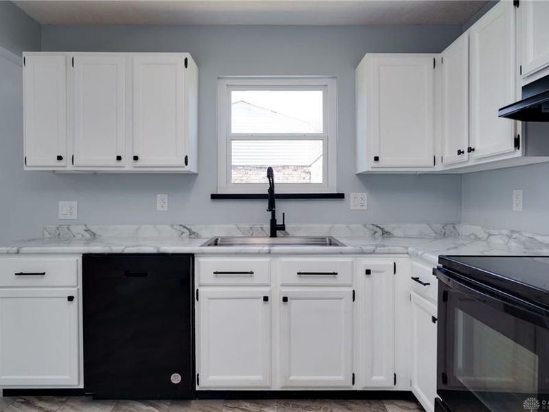 6214 Shull Road, Huber Heights, OH 45424 Photo 9