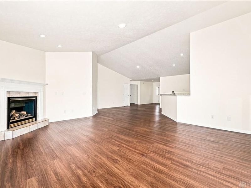 3370 Redbud Drive, Troy, OH 45373 Photo 3