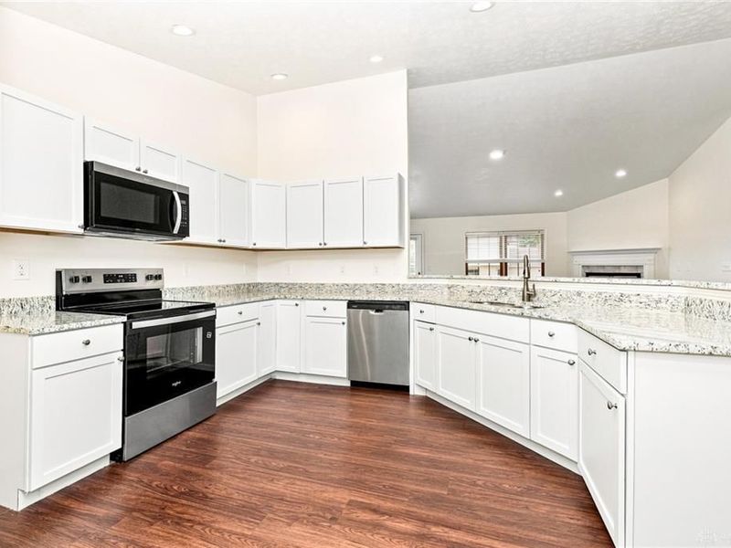 3370 Redbud Drive, Troy, OH 45373 Photo 6