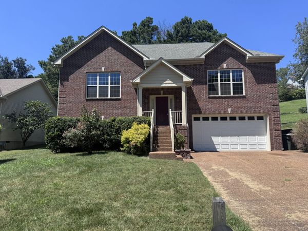 2157 Strombury Dr , Hermitage, TN 37076