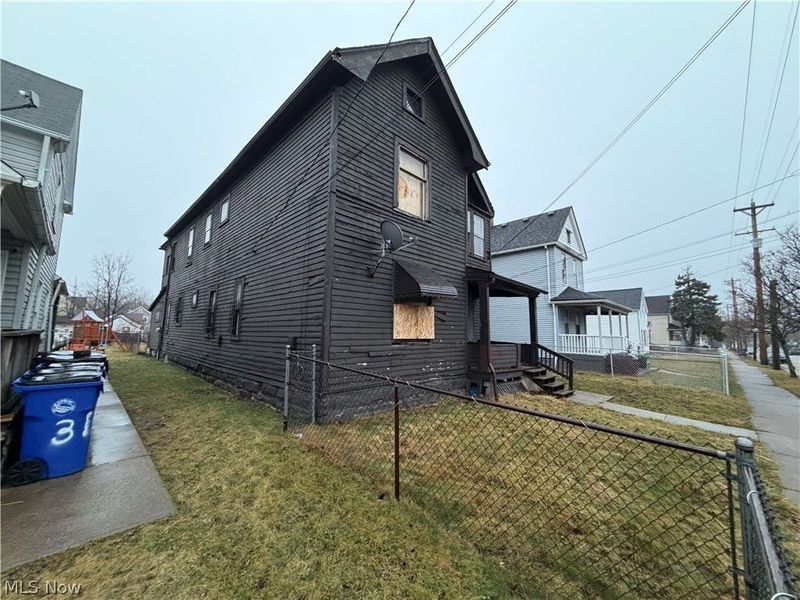3185 W 58th Street, Cleveland, OH 44102 Photo 2