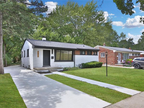 21911 Whitmore Street, Oak Park, Mi 48237
