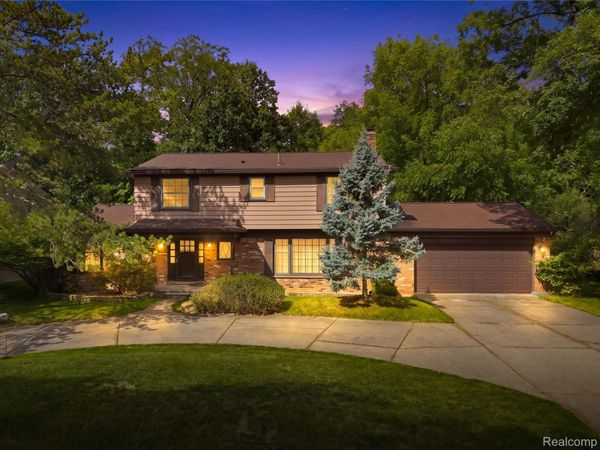 25055 Arden Park Drive, Farmington Hills, Mi 48336