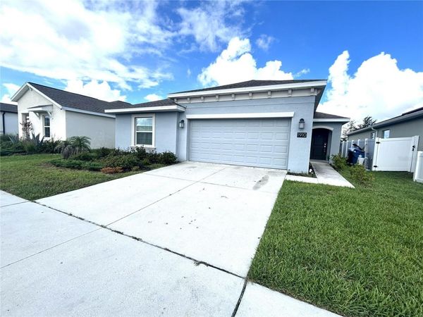 1910 POND PINE COURT, HAINES CITY, FL 33844
