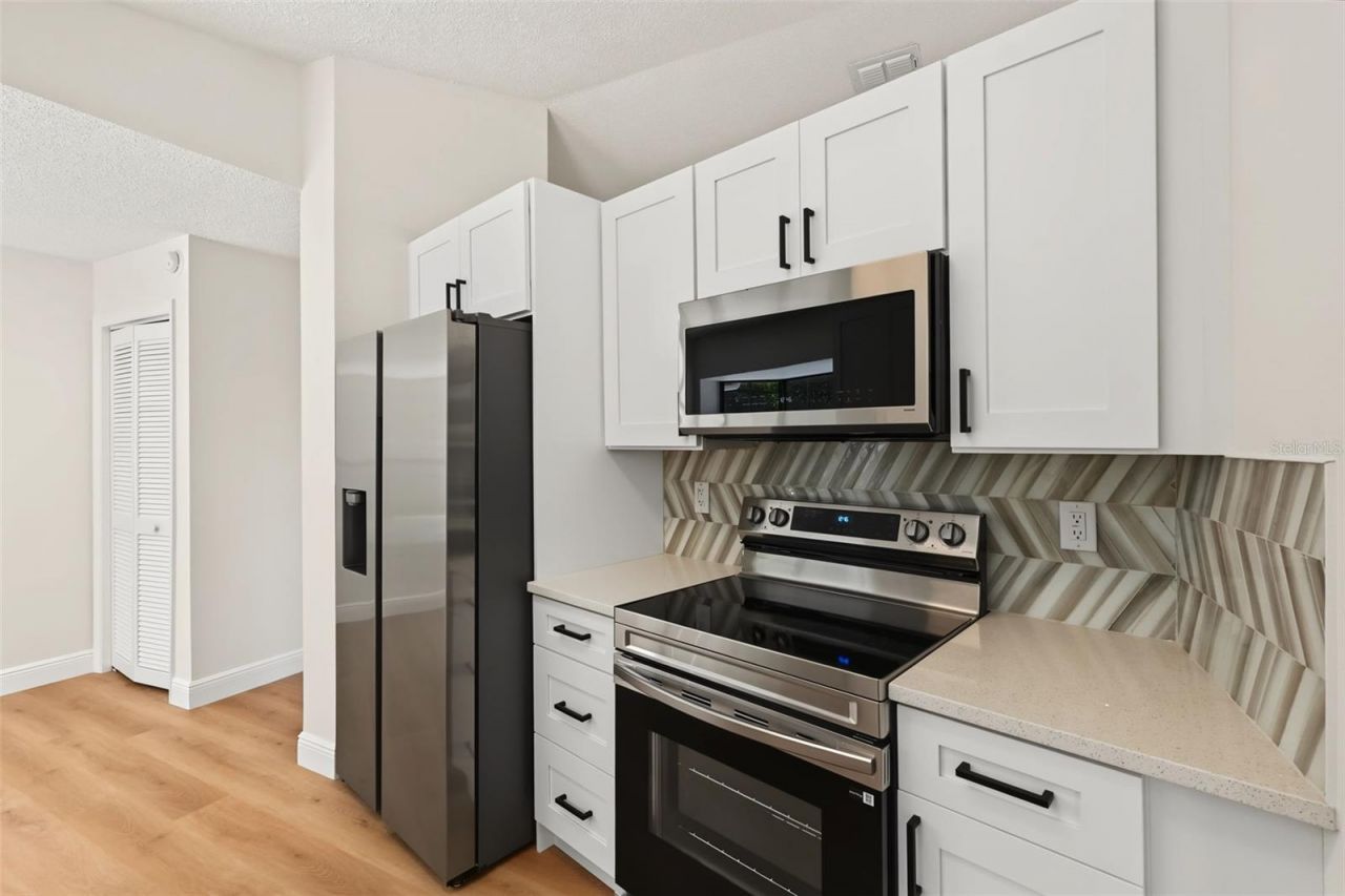 3040 Bayshore Drive, Spring Hill, FL 34608 Photo