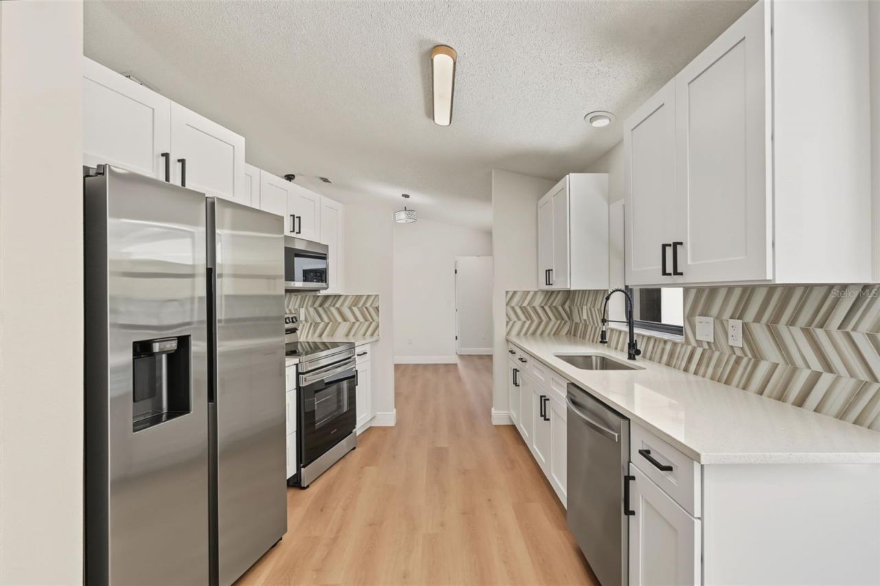 3040 Bayshore Drive, Spring Hill, FL 34608 Photo