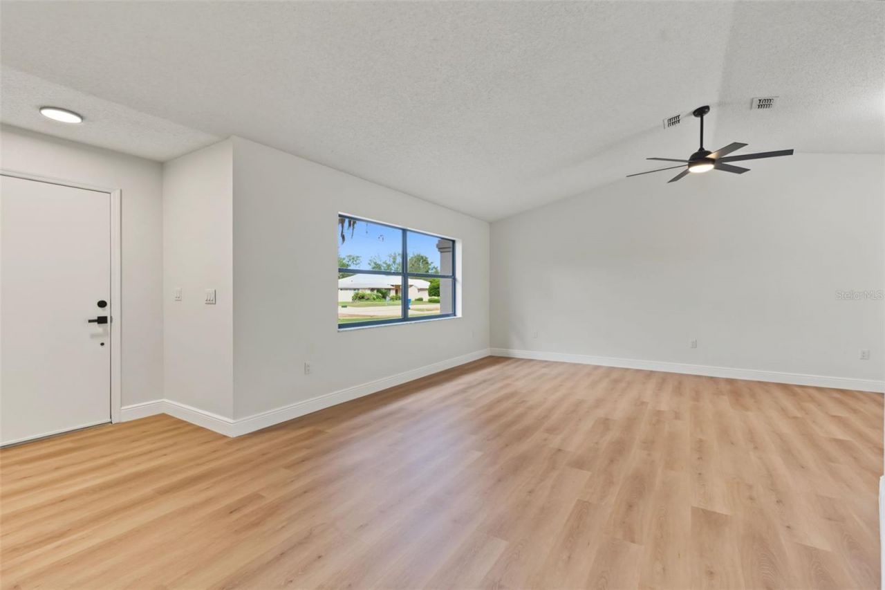 3040 Bayshore Drive, Spring Hill, FL 34608 Photo