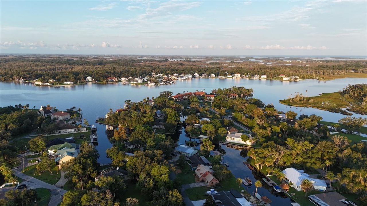 556 NW Fern Drive, Crystal River, FL 34428 Photo