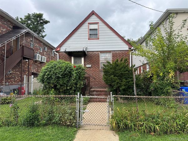 76-36 166th Street , Fresh Meadows, NY 11366