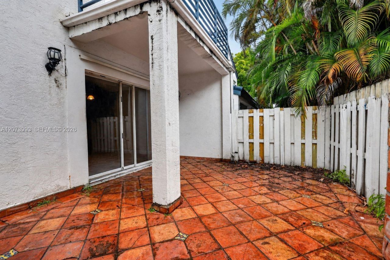 253 NE 211th Ter , Miami, FL 33179 Photo
