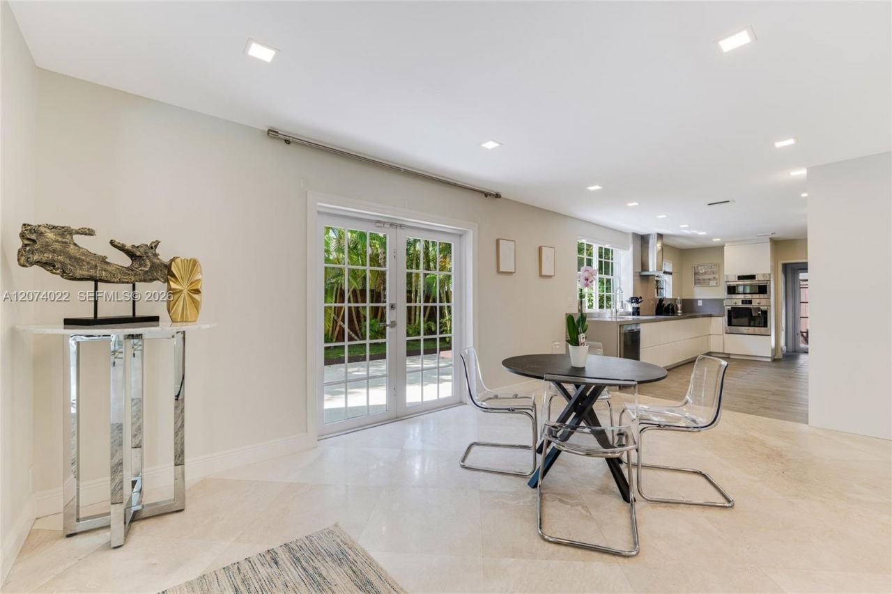 140 N Hibiscus Dr , Miami Beach, FL 33139 Photo