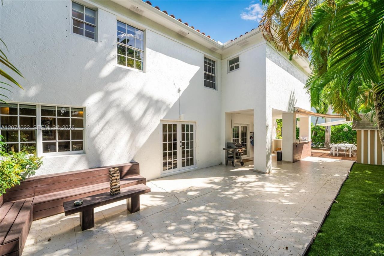 140 N Hibiscus Dr , Miami Beach, FL 33139 Photo