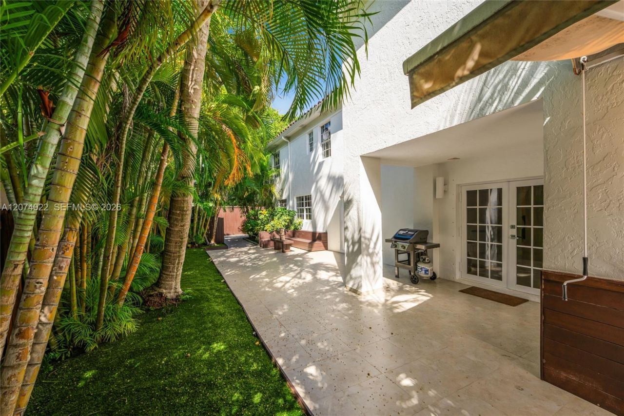 140 N Hibiscus Dr , Miami Beach, FL 33139 Photo