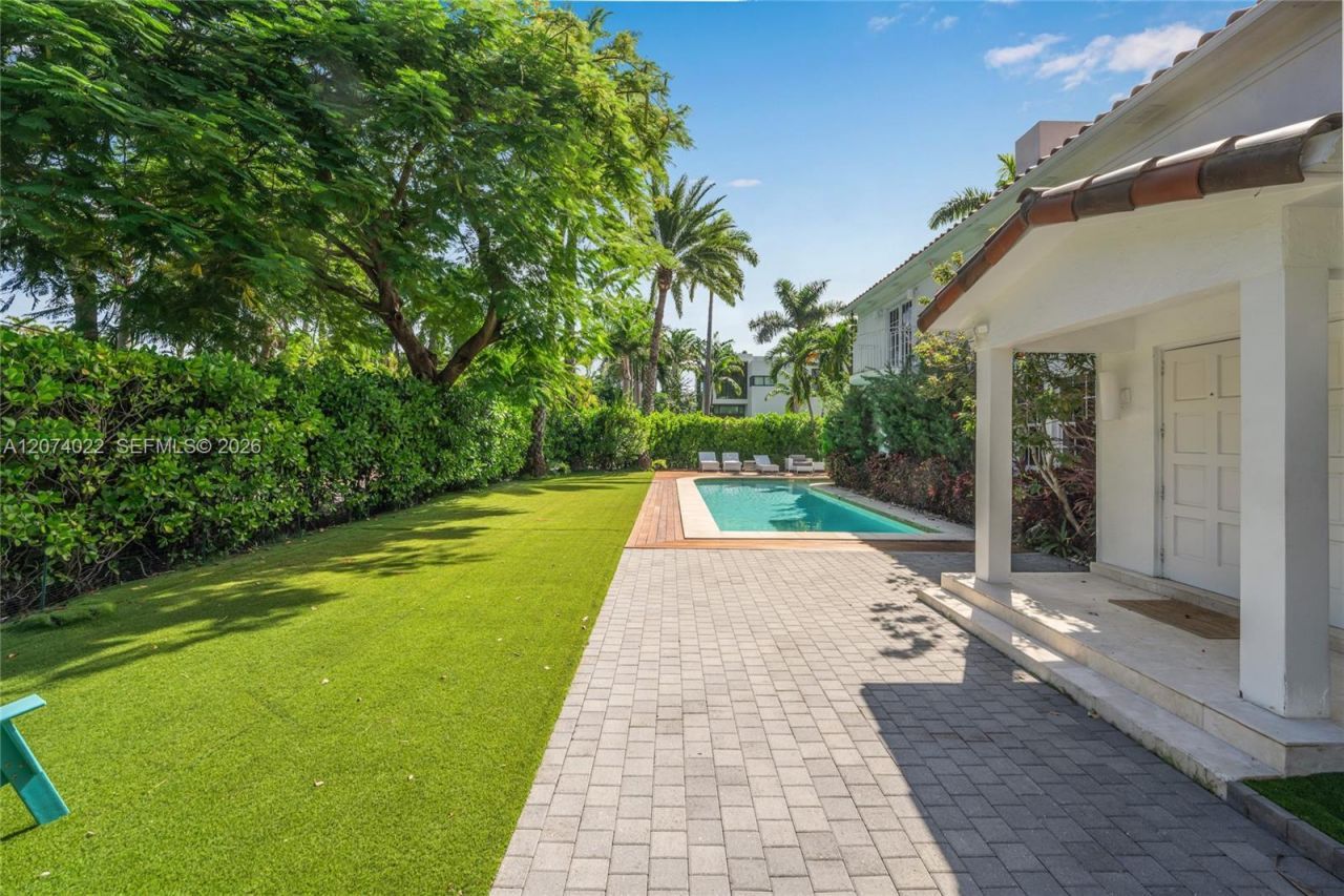 140 N Hibiscus Dr , Miami Beach, FL 33139 Photo