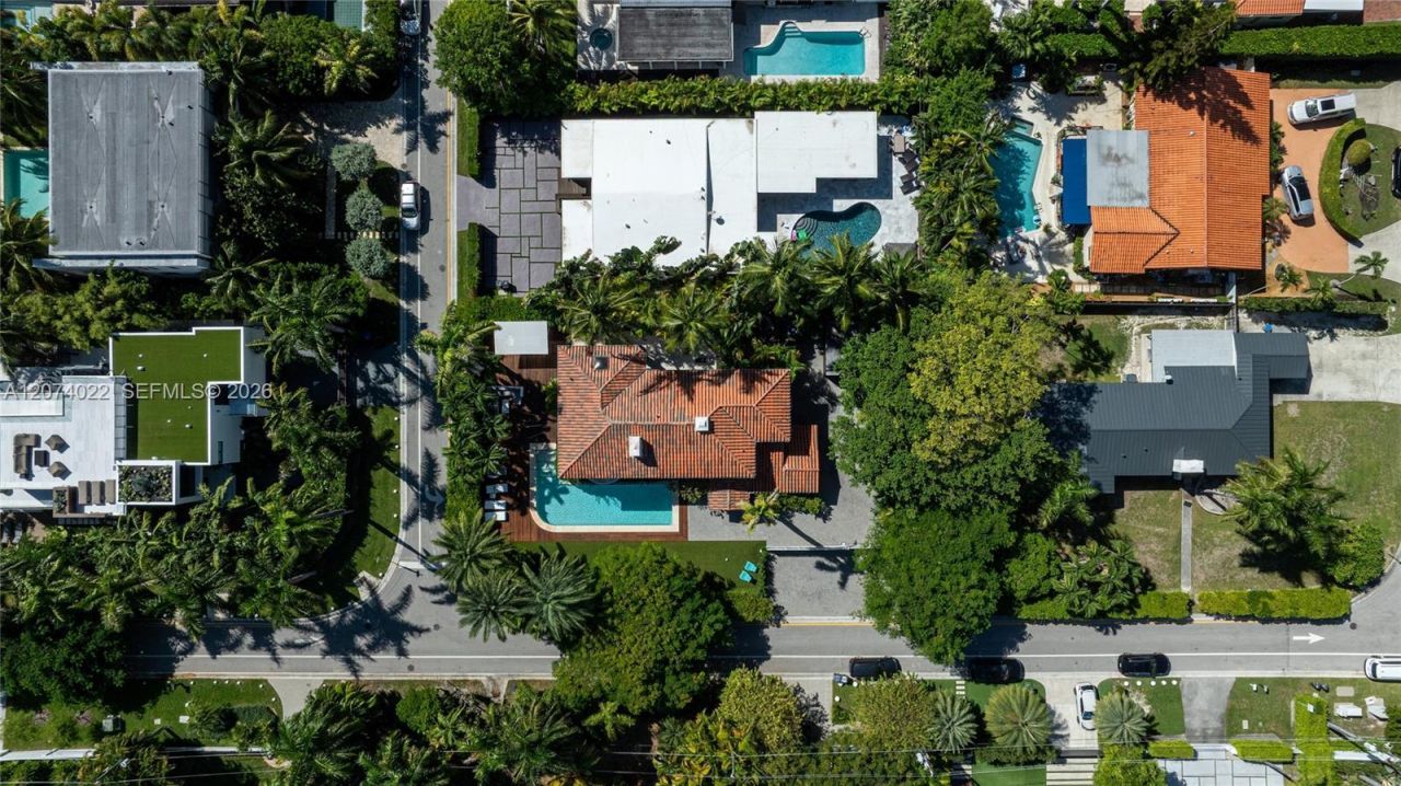 140 N Hibiscus Dr , Miami Beach, FL 33139 Photo