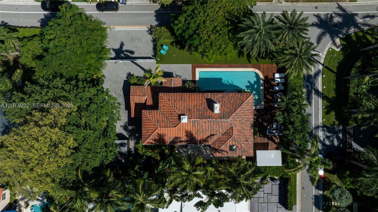 140 N Hibiscus Dr , Miami Beach, FL 33139 Photo