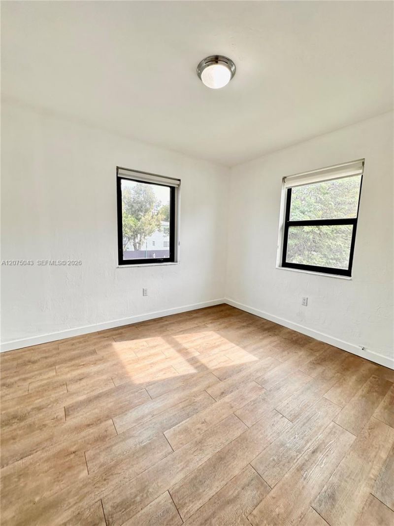 1440 SW 42nd St, Unit 2, Miami, FL 33134 Photo