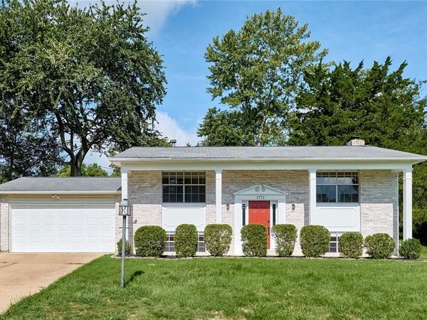1771 Redcoat Drive, Maryland Heights, MO 63043