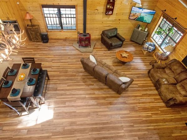 333 Dogwood Trail, Holly Lake Ranch, TX 75765