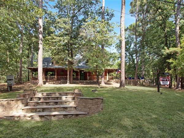 333 Dogwood Trail, Holly Lake Ranch, TX 75765