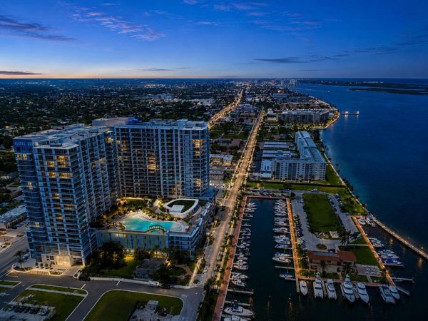 220 Lake Shore Drive, Unit 621, Lake Park, FL 33403
